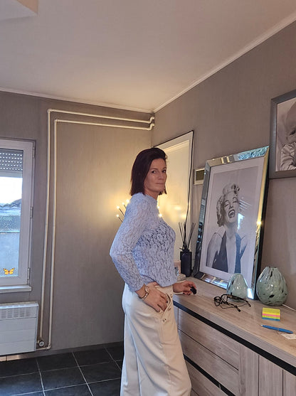 Broek met Knoopdetails