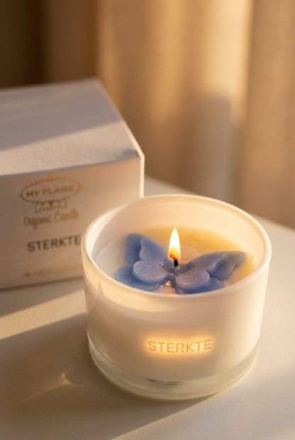 Geurkaars met vlinder en tekst sterkte