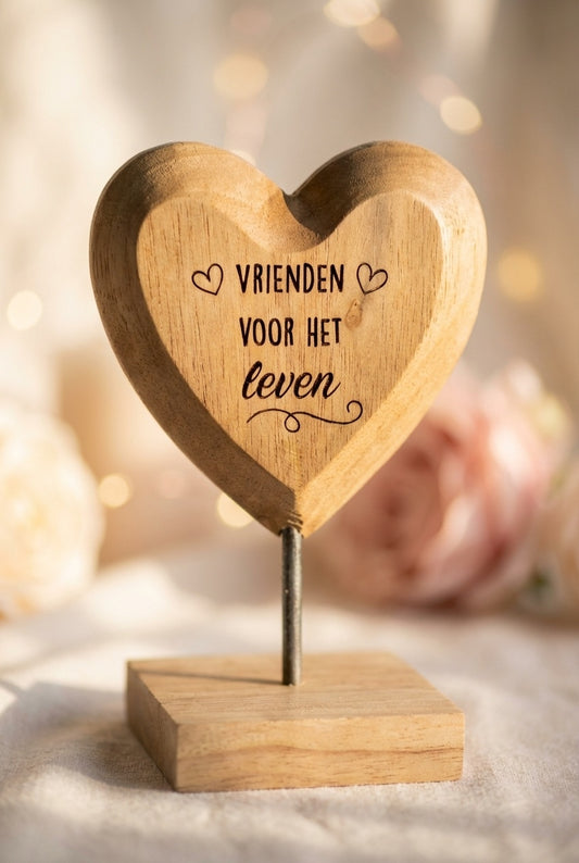 Houten hartje 'vrienden voor het leven'